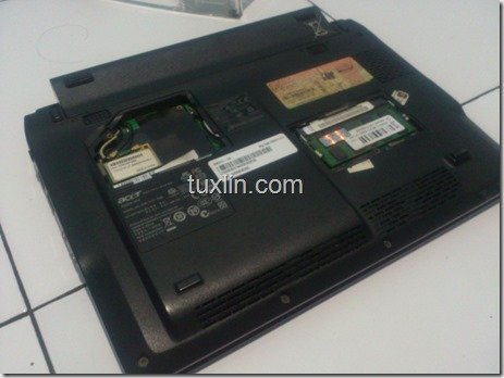 Si Merah Acer Aspire One 531H Tuxlin_01