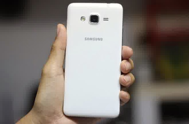 Samsung  Galaxy  Grand Prime  Siap Puaskan Penggila Selfie 
