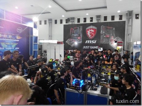 APKOM Year End Sale 2014 Jogja Tuxlin Blog_24