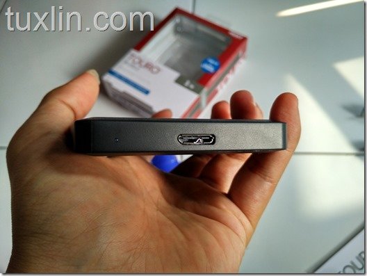 Penampilan Hitachi Touro 1TB