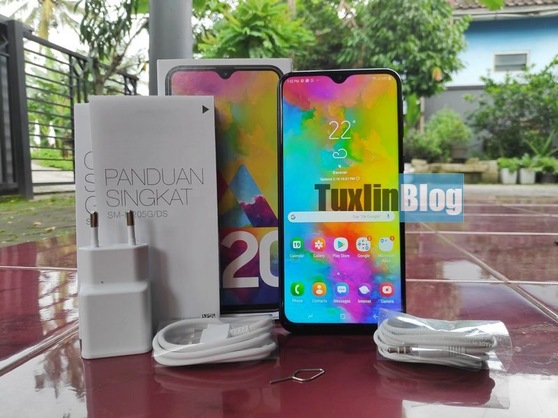 Paket Penjualan Samsung Galaxy M20
