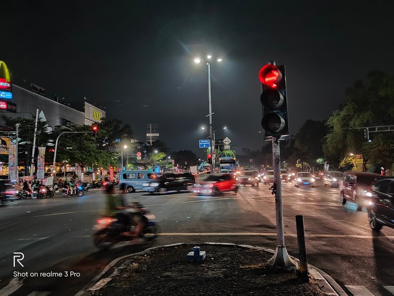 Realme 3 Pro, Benar-Benar Flagship untuk Anak Muda 4