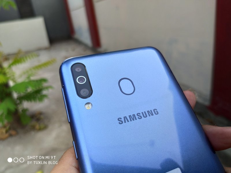 Nyobain Samsung Galaxy M30, Layar Kinclong, Baterai Jumbo! 2