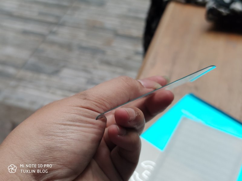 Xiaomi Mi Note 10 Pro Jatuh dan Layarnya Pecah 6