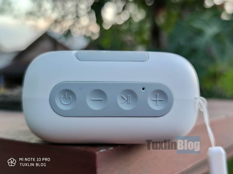 Vivan VS1 Review, Speaker Bluetooth Murah Fitur Komplet 6 Vivan VS1 Review, Speaker Bluetooth Murah Fitur Komplet 5