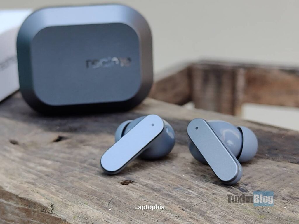 Realme Buds Air 8 Review: Kualitas Suara Mantap, Fitur Super Lengkap 8 Realme Buds Air 8 Review: Kualitas Suara Mantap, Fitur Super Lengkap 8