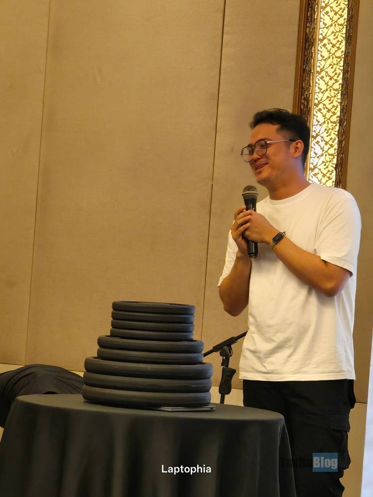 Banting dan Injak Laptop di Asus Media Gathering Yogyakarta 2026 7